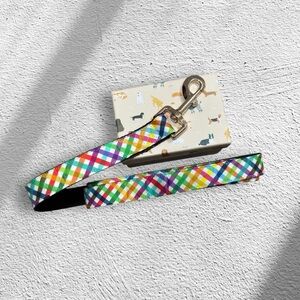 Sniff & Bark Rainbow Pet Leash. NWT
